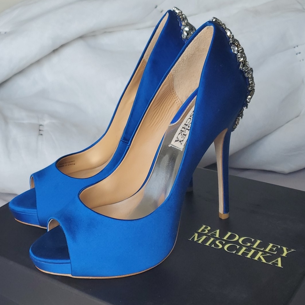 Badgley Mischka beaded peeptoe pump